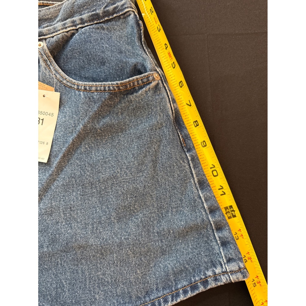 Levi's High Waisted Mom Shorts Medium Wash Denim Blue Size 31 12 A19650045 NEW - Picture 13 of 14